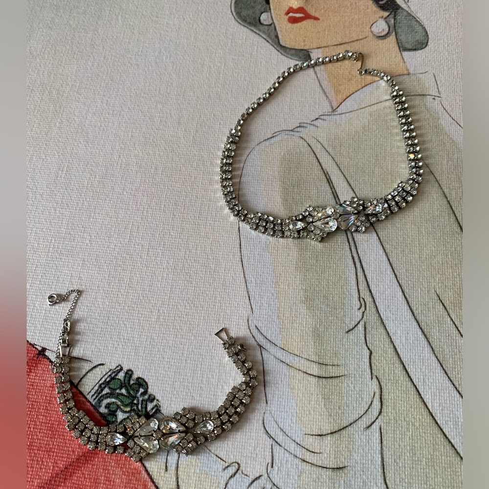 JEWELRY FASHIONS Vintage Rhinestone Choker Necklace and matching bracelet